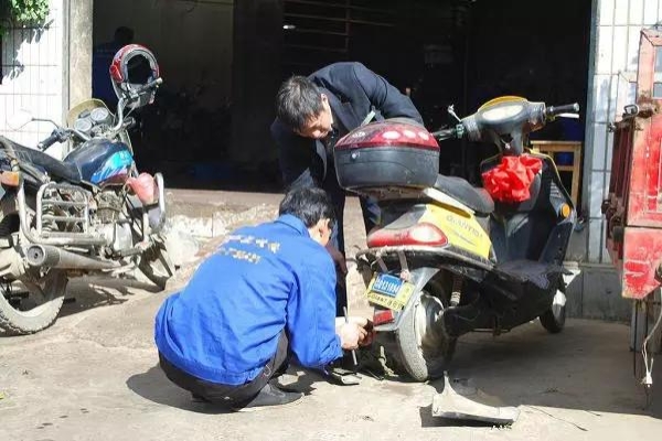 电动车维修中如何判断故障的具体位置？